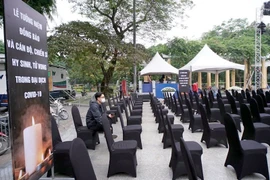 Hình ảnh hoàn tất chuẩn bị cho Lễ tưởng niệm đồng bào tử vong vì Covid-19