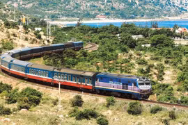 Tăng nhiều tàu khách trên tuyến Bắc - Nam