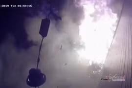 Chủ tịch thị trấn tiết lộ uẩn khúc vụ bọc thuốc phát nổ trước nhà dân