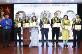 Trao giải Quả cầu vàng 2019 cho 10 tài năng khoa học trẻ