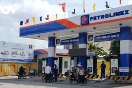 Bộ trưởng Công thương: Không thiếu công cụ hạ nhiệt giá xăng dầu