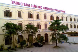 Hàng trăm sinh viên Hải Phòng “té ngửa” vì học văn bằng 2 Trường ĐH Đông Đô