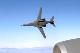 Biên đội B-1B Lancer Mỹ diễn tập ném bom ở Estonia, răn đe Nga
