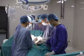  Đau bụng sau mổ cẩn thận tắc ruột