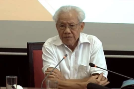 GS Hồ Ngọc Đại: Sẽ không chỉnh sửa lại sách để nộp thẩm định lại