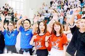 HSSV sư phạm phải hoàn trả lại học phí nếu không công tác trong ngành sư phạm