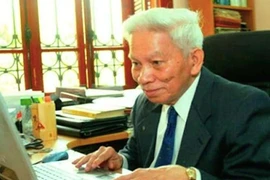 Đưa tên GS Hoàng Tụy vào bản dịch của đề thi IMO khiến học sinh làm bài tốt