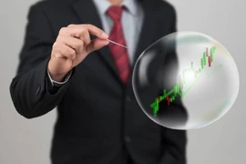Nhà đầu tư “ồ ạt” mở tài khoản chứng khoán, chuyên gia cảnh báo bong bóng