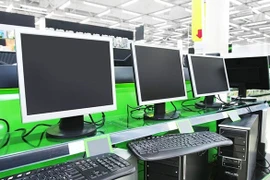 Nhu cầu PC vẫn chưa "hạ nhiệt"