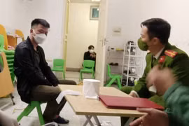 Hà Nội: Ở nhà 1 mình bị “cướp” xông vào tận căn hộ trói chân tay, cướp 3 điện thoại.