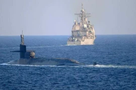 Tàu ngầm Mỹ chất đầy tên lửa Tomahawk đi qua eo biển Hormuz cảnh báo Iran