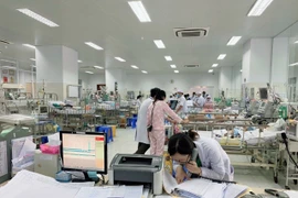 Bé trai 4 tuổi tử vong vì ngã vào xô nước