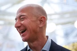 Tiết lộ gia cảnh, xuất thân của người giầu nhất hành tinh, vượt qua cả Bill Gates