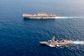 Chiến hạm Mỹ, Nhật Bản diễn tập chung trên biển Hoa Đông