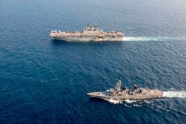 Chiến hạm Mỹ, Nhật Bản diễn tập chung trên biển Hoa Đông