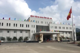 Lào Cai "trải thảm đỏ", chi tiền tỷ mời giáo sư, tiến sĩ, bác sĩ về tỉnh