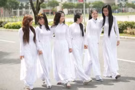 Khi cái đẹp được phô ra