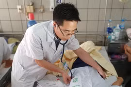 Nút mạch cứu sống sản phụ dị dạng mạch thận