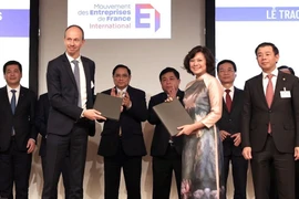 Công ty TNHH Sản xuất và Kinh doanh VinFast và Tập đoàn điện lực hàng đầu của Pháp Électricité de France (EDF) đã ký kết Biên bản ghi nhớ hợp tác.