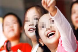 Người Việt càng giàu, học càng cao, càng sinh con trai nhiều hơn gái?