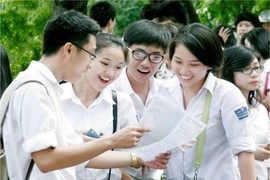 Trúng tuyển từ học bạ, tuyển thẳng cao sẽ tác động thế nào tới điểm chuẩn?