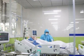 Bệnh viện Chợ Rẫy chi viện các bệnh viện điều trị Covid-19 tại TPHCM