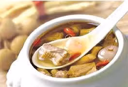 Thịt gà chữa các thể thiếu máu