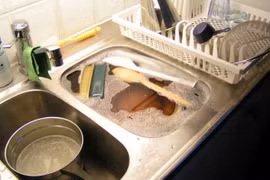 Màng vi khuẩn ở các bồn, chậu rửa