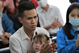 'Người hùng cao siêu quá, tôi chỉ muốn là người bình thường thôi'