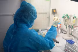 Bệnh nhân tái dương tính với SARS-CoV-2 đang mang thai 34 tuần