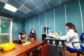  Nói ngọng do nghe kém