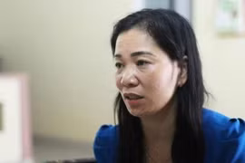 Cô giáo phạt học sinh quỳ ở Hà Nội nhập viện vì sốc