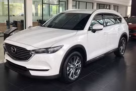 Ô tô gầm cao đua nhau giảm giá, cao nhất 120 triệu đồng