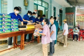 Hỗ trợ người dân của TP. HCM vẫn gặp khó