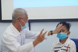 Cứu con mắt cho bệnh nhi bị vỡ sàn sọ