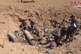 Quân đội Syria phát hiện hầm ngầm, vũ khí trang bị của khủng bố ở miền bắc Hama