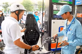 Hà Nội: Phát hiện nhiều thủ đoạn buôn lậu, gian lận xăng dầu tinh vi
