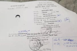 9 lãnh đạo xã sử dụng bằng cấp 3 giả