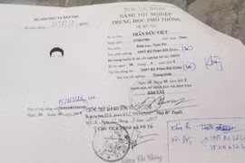 9 lãnh đạo xã sử dụng bằng cấp 3 giả