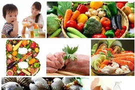 Mẹ chăm bồi bổ con thành còi cọc 