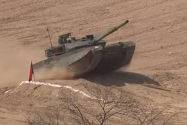 Sau lô xe đầu tiên, Pakistan dự kiến sẽ mua 300 tăng VT-4 của Trung Quốc