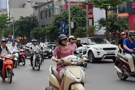 Bỏ đề xuất xe máy phải bật đèn cả ban ngày