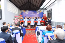 Khai trương Trung tâm Mắt Quốc tế Phương Đông.