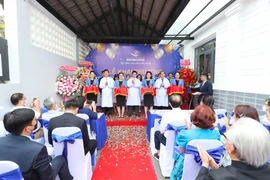 Khai trương Trung tâm Mắt Quốc tế Phương Đông.