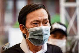 Sau 6 tháng, Hoài Linh giải ngân tiền lũ lụt 2020 giữa dịch Covid-19