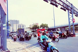 TPHCM đối diện nắng nóng liên tục đến hết tháng 4