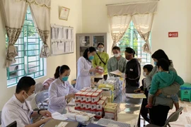 Chăm lo sức khỏe cho người dân vùng sâu, vùng xa trong dịch Covid-19.