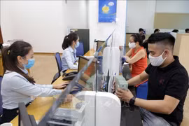 Sản xuất gián đoạn, dòng tiền của doanh nghiệp 'tìm về' ngân hàng