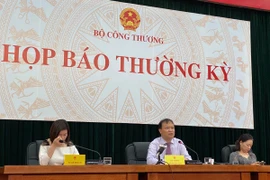 Bộ Công Thương lý giải việc giá thịt lợn “không chịu” giảm