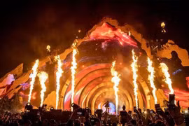 Bi thảm lễ hội âm nhạc tại Mỹ, nhiều người ngừng tim nằm trên mặt đất